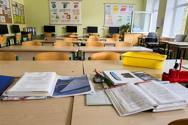 Gimnazjum im. Longina Komołowskiego w Połukniu Gimnazjum im. Longina Komołowskiego w Połukniu