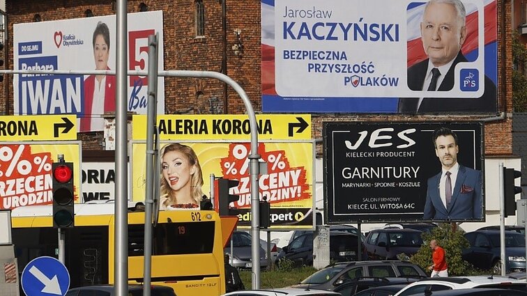 „Tai lemiamas momentas mums visiems“: Lenkijoje – parlamento rinkimų išvakarės