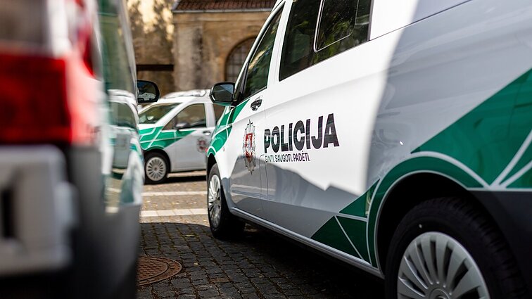 Grasinamuosius laiškus gavusios mokyklos reagavo vieningai: dalis jų, užtikrinus saugumą, tęsė ugdymo procesą