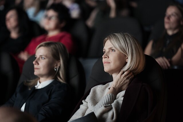 Aistė Stonytė. Filmo „Pirties seserys“ premjera: pirtimi virtęs kino teatras „Pasaka“ ir režisierės vizitas