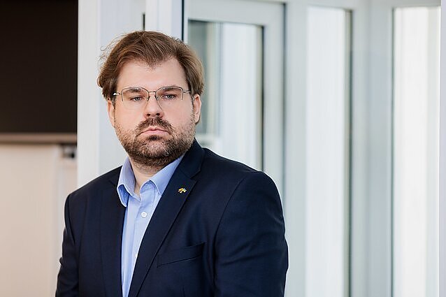 Žinios. Atmestas Bartoševičiaus prašymas perkelti nepilnamečių tvirkinimo bylos nagrinėjimą į teismą Vilniuje