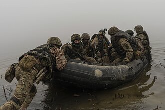 Rusijos karas prieš Ukrainą. Chersonas, Dniepro krantas