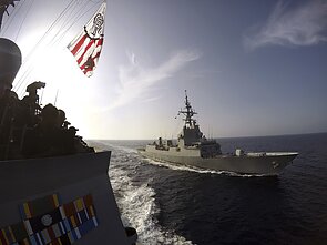 JAV minininkas „USS Carney“