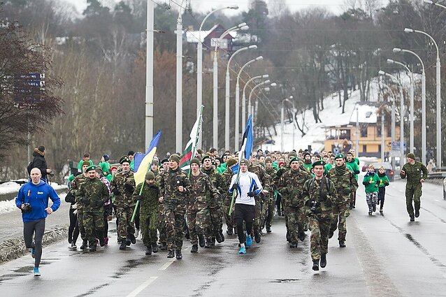 Vingio parke prasideda pagarbos bėgimas kariams atminti: renginį organizuoja LDK Birutės karininkų šeimų moterų sąjunga