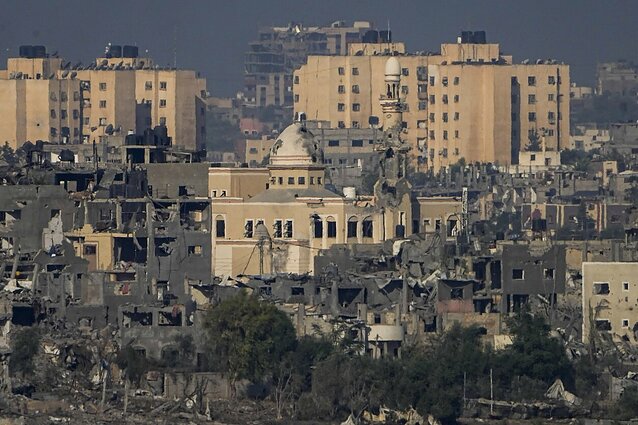 Žinios. Į Gazos Ruožą iš Egipto per Rafos perėją įvažiavo pirmieji humanitarinę pagalbą gabenantys sunkvežimiai