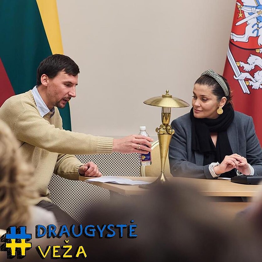 Ž. Gedrimaitės nuotr., Draugystė veža. Apie orumo kainą ir vertę