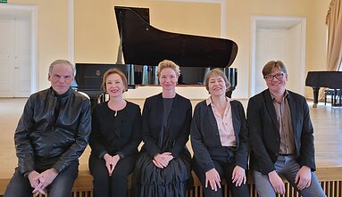 Žiuri nariai - J. Karnavičius, M. Rubackytė, E. Andrejevaitė, H. Cartier-Bresson, A. Puodžiukas