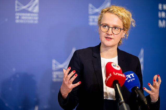 Aušrinė Armonaitė Aušrinė Armonaitė