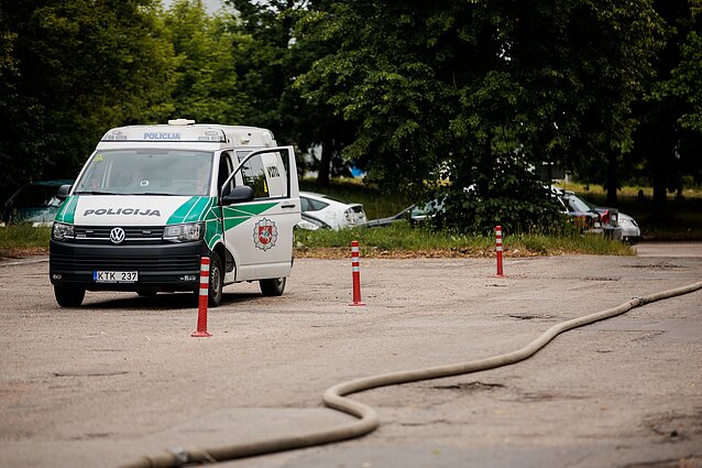 Policijos pareigūnai sudavė smūgį kelių chuliganams: pastebėjome, kad yra asmenų, kurie nori karo keliuose