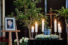 Vilniuje atsisveikinama su kompozitoriumi Algimantu Raudonikiu Vilniuje atsisveikinama su kompozitoriumi Algimantu Raudonikiu