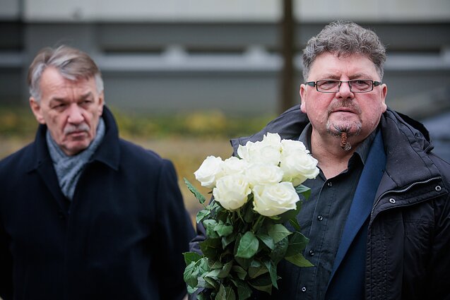 Vitolis Žukas. Vilniuje atsisveikinama su kompozitoriumi Algimantu Raudonikiu Vitolis Žukas. Vilniuje atsisveikinama su kompozitoriumi Algimantu Raudonikiu