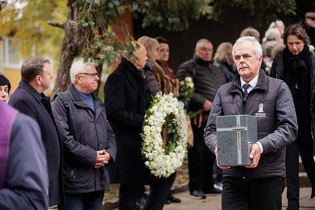 Vilniuje atsisveikinama su kompozitoriumi Algimantu Raudonikiu Vilniuje atsisveikinama su kompozitoriumi Algimantu Raudonikiu