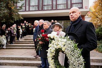 Vilniuje atsisveikinama su kompozitoriumi Algimantu Raudonikiu Vilniuje atsisveikinama su kompozitoriumi Algimantu Raudonikiu