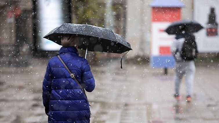 Paskutinės permainingo spalio dienos negailės kritulių ir vėjo, bet šilumos dar sulauksime