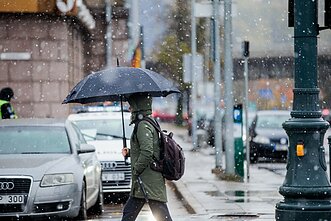 Šlapdriba, sniegas sostinėje; orai rudenį