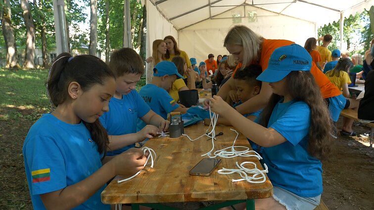 Susipažinti su Lietuva lituanistinių mokyklų mokinius vėl pakvietė etnokultūros stovykla: į ją patenka ne visi