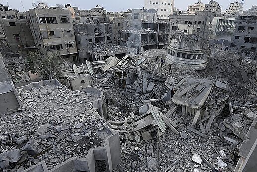 Žinios. Izraelio naikintuvai nukovė „Hamas“ oro pajėgų vadovą Asem Abu Rakaba