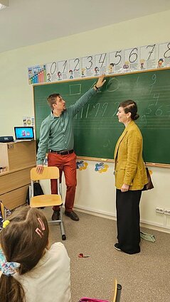 Ačiū, Lietuva, або Як українці вивчають литовську. Викладач литовської, волонтер, скульптор, член правління Українського Дому у Литві Петро Пирогов Ačiū, Lietuva, або Як українці вивчають литовську. Викладач литовської, волонтер, скульптор, член правління Українського Дому у Литві Петро Пирогов