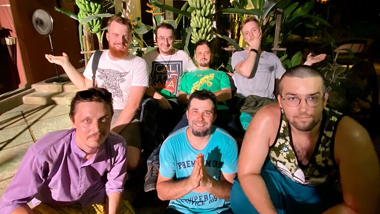 „Antikvariniai Kašpirovskio dantys“ Indijoje