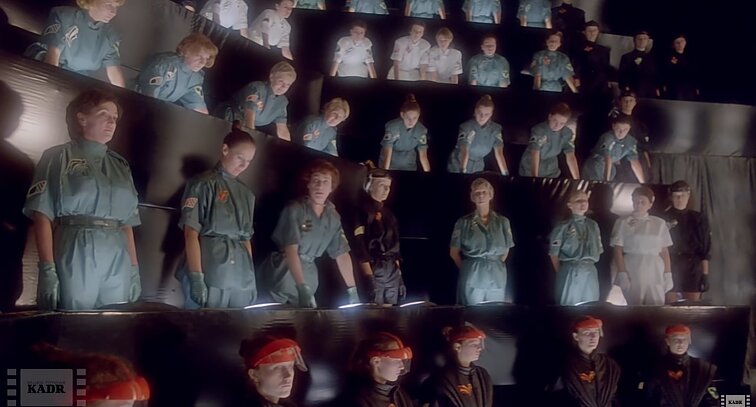 „Seksmisja” w reżyserii Juliusza Machulskiego „Seksmisja” w reżyserii Juliusza Machulskiego