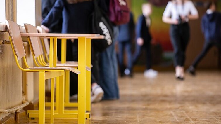 LRT ieško sprendimų. Kokiu keliu Lietuvai žengti siekiant suvaldyti svaigalų plitimą tarp jaunimo?