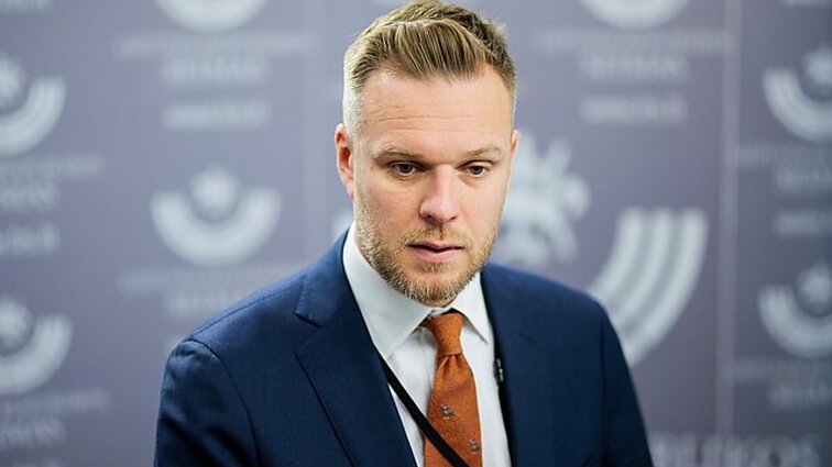 Gabrielius Landsbergis apie į Lietuvą grąžinto Bajarūno situaciją: šiuo metu jo atlyginimas toks, lyg dirbtų Londone