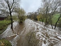 Nuo smarkaus lietaus patvino Kretingos gatvės Nuo smarkaus lietaus patvino Kretingos gatvės