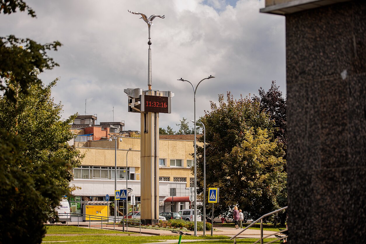 Nors Visagino centre stovintis monumentalus Geigerio skaitiklis radiacinio fono jau neberodo, ateityje tai gali pasikeisti, sako Oksana Nors Visagino centre stovintis monumentalus Geigerio skaitiklis radiacinio fono jau neberodo, ateityje tai gali pasikeisti, sako Oksana