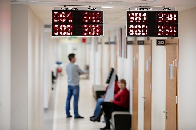 „Teks padirbėti su gydytojų motyvacija“: siekiant mažinti eiles, dvi Vilniaus poliklinikos pradėjo dirbti ir šeštadieniais