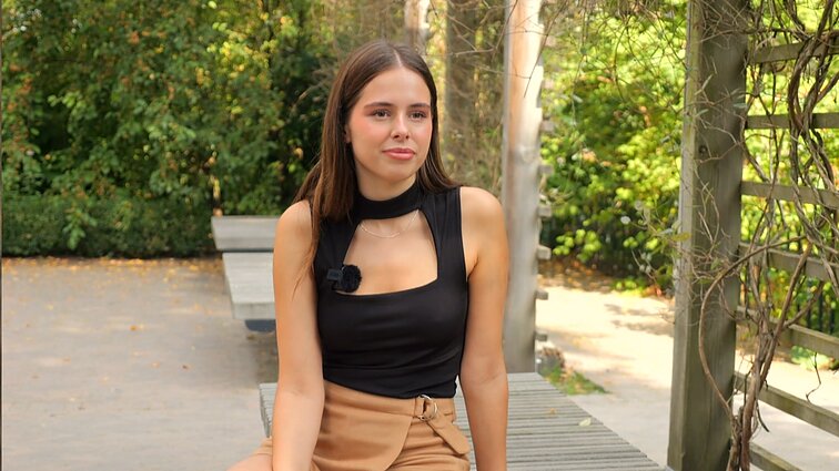 Nuo karo bėgusi Anna vos 15-os viena persikėlė gyventi į Lietuvą: niekada nesusigyvensiu, kad negalėsiu grįžti į namus