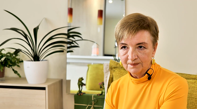 Į skaudžiausias moterų problemas besigilinanti psichologė: mylėti per stipriai – tai priklausomybė, kurią reikia gydyti