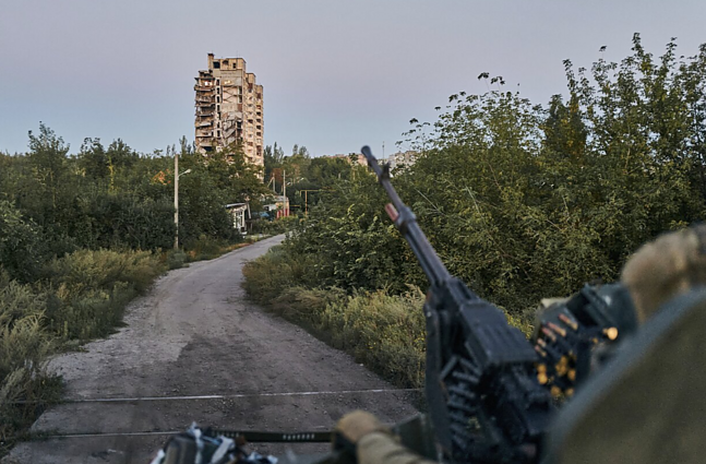 Žinios. Rusija stiprina puolimą Ukrainos Rytuose