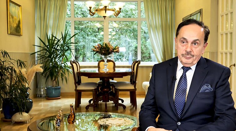 Vienas garsiausių Lietuvos chirurgų prof. Ostapenko: suaugę vaikai žino geriau už mus, nereikia jų mokyti