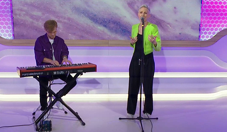 Mini albumą išleidusi Giedrė: taip ir bėgioju per gyvenimą – tai elektronika, tai akustinė programa