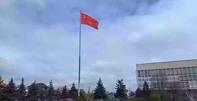 Soviet flag hoisted in Kherson 