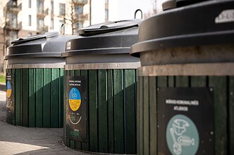 Atliekų rūšiavimo konteineriai