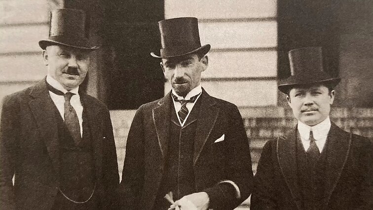 Stresas, tremtys ir nepakeliamas kaltės jausmas: diplomatinės atstovybės egzilyje veiklos subtilybės sovietmečiu