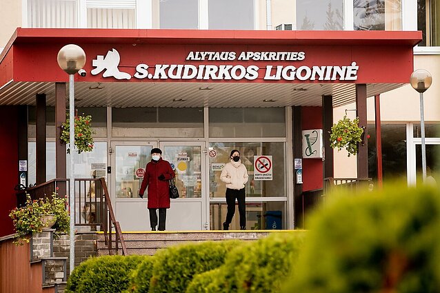 Dėl naujos sveikatos apsaugos ministerijos ligoninių tinklo optimizavimo tvarkos nutrūko Alytaus ligoninės ir Santaros klinikų klasterio veikla