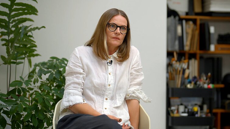Dėmesio! Ieškome meno. Scenografė Renata Valčik apie darbą teatre: tai terpė, palanki konfliktams, ten viskas įelektrinta
