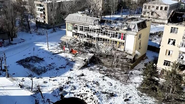 Žinios. Rusija surengė dronų ataką prieš Ukrainos miestus, Kyjive nukentėjo penki žmonės
