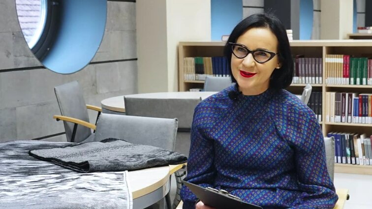 Tekstilės menininkė Monika Grašienė Žaltė atsako į klausimus: ar įmanoma išausti jūrą?