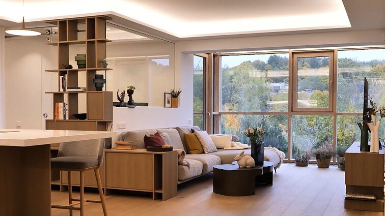 Gyvenant miesto viduryje matai medžius, upę ir miesto šurmulį: pagrindinė vilniečių namų idėja – dermė su aplinka