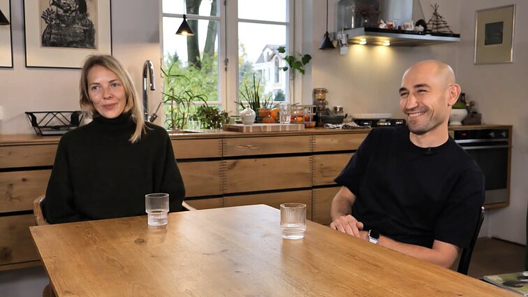 20 metų negyvento buto Žvėryne interjerą susikūrusi pora: stengėmės, kad kiekvienas daiktas būtų „išieškotas“