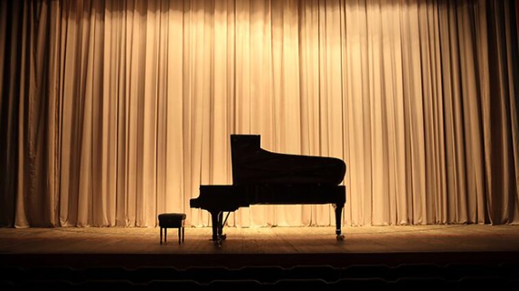 Klasikos koncertų rekomendacijos: taksofono opera bei Vilniaus fortepijono festivalio uždarymas