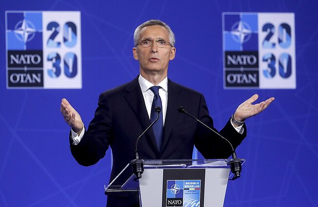 NATO: Rusija prieš žiemą sukaupė dideles raketų atsargas ir ruošiasi toliau atakuoti Ukrainos energetikos infrastruktūrą