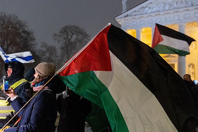 Palaikydami palestiniečius Vilniuje prieš Izraelio veiksmus protestuoja apie šimtas žmonių