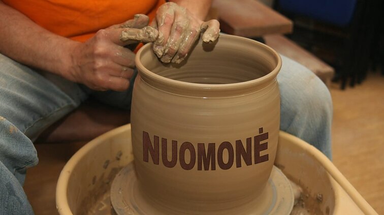 Dviračio žinios. Politinės žiemos ženklai, metų žodžio rinkimai bei laisvė neturėti nuomonės