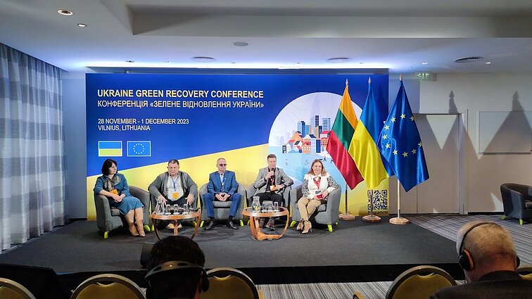 Конференція "Зелене відновлення України" у Вільнюсі Конференція "Зелене відновлення України" у Вільнюсі