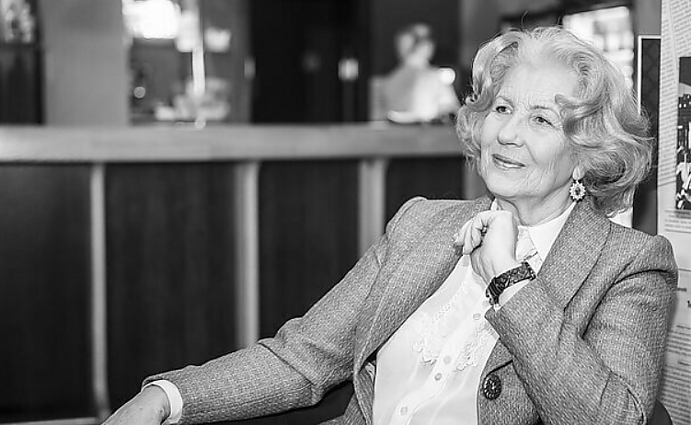 Žinios. Šiandien bus laidojama poetė, buvusi Seimo narė Dalia Teišerskytė