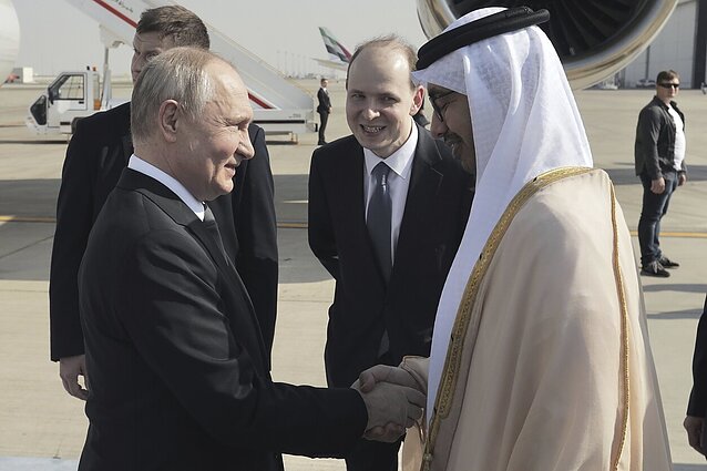 Putinas lanko naftą eksportuojančias šalis: Saudo Arabija giriasi gerais santykiais su Maskva